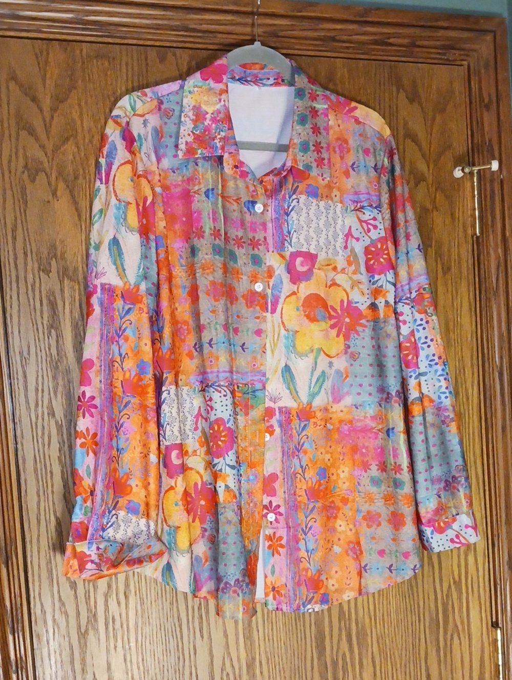 Women's Unknown Brand Brightly Colored Button Down Blouse
